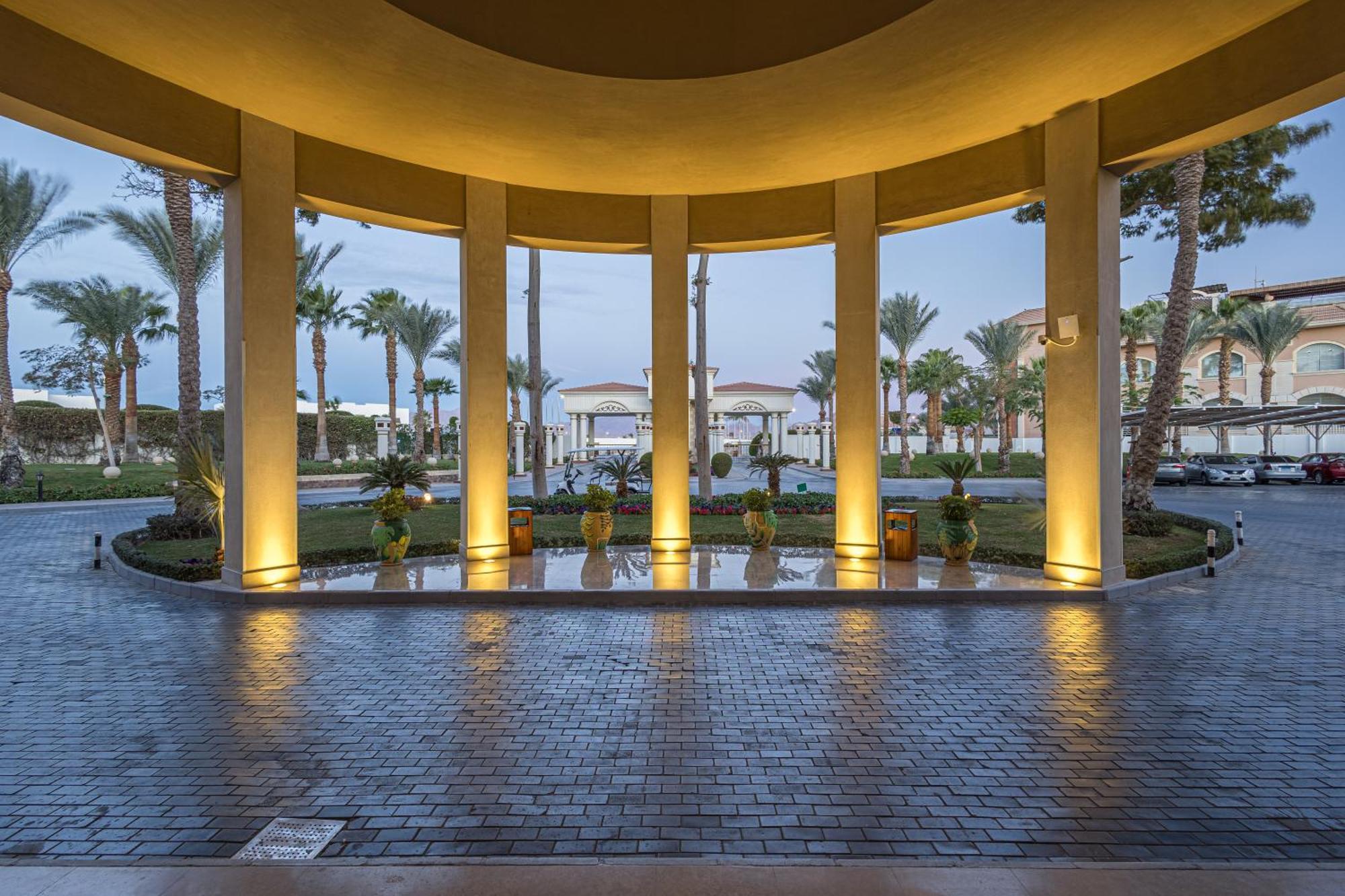 Sultan Gardens Resort Sharm El Sheikh Kültér fotó The St Regis Sharm