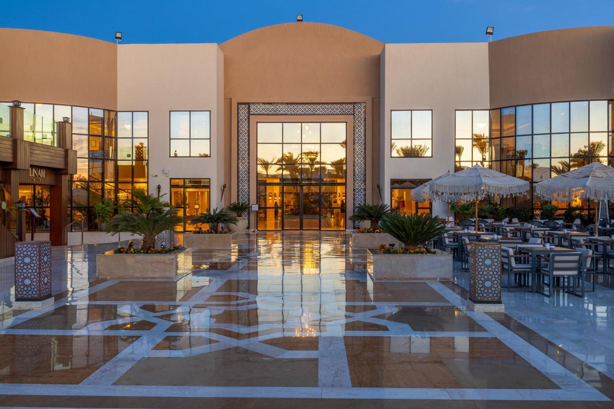 Sultan Gardens Resort Sharm El Sheikh Kültér fotó The main entrance of the hotel