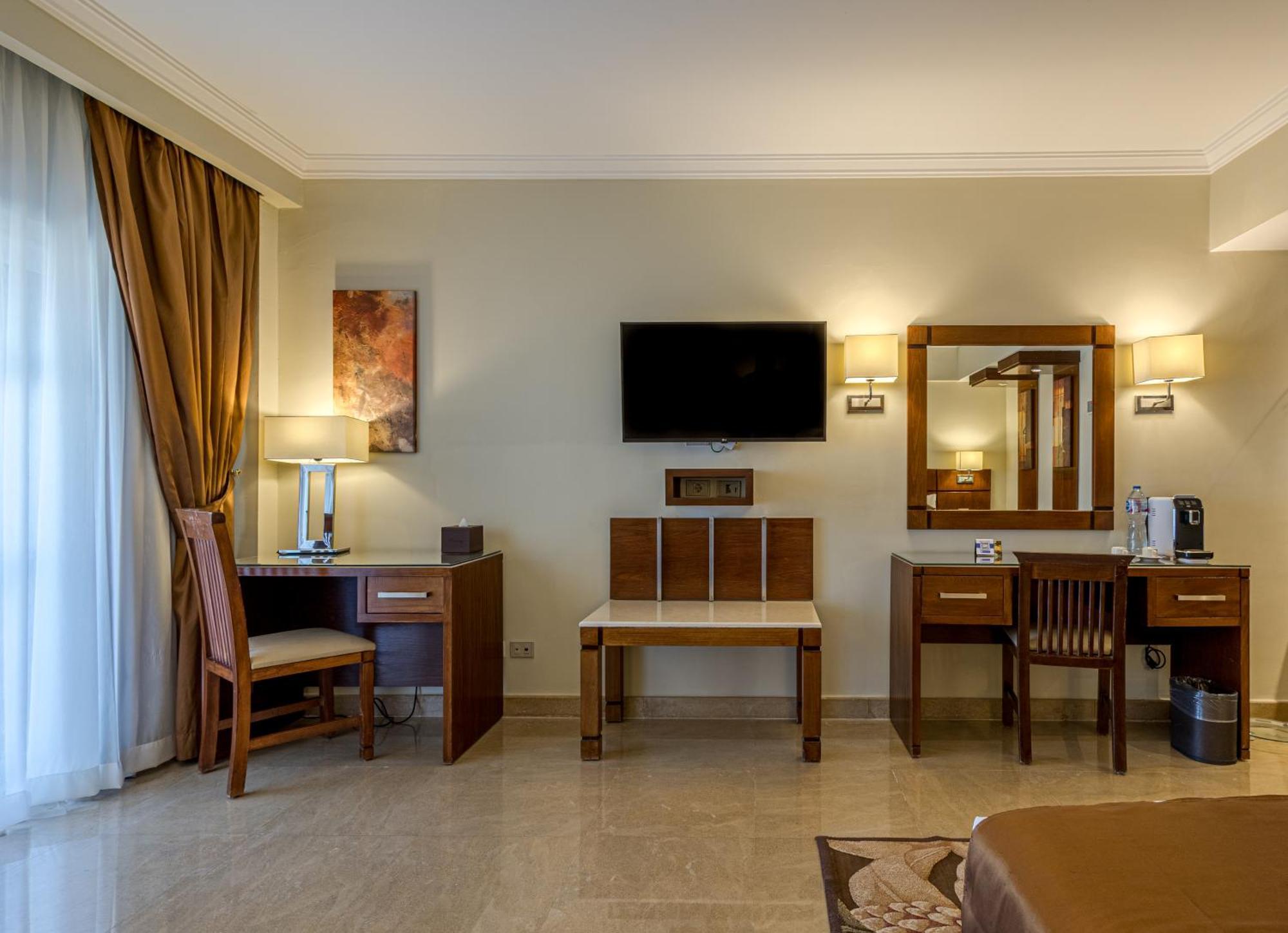Sultan Gardens Resort Sharm El Sheikh Kültér fotó A room at the hotel