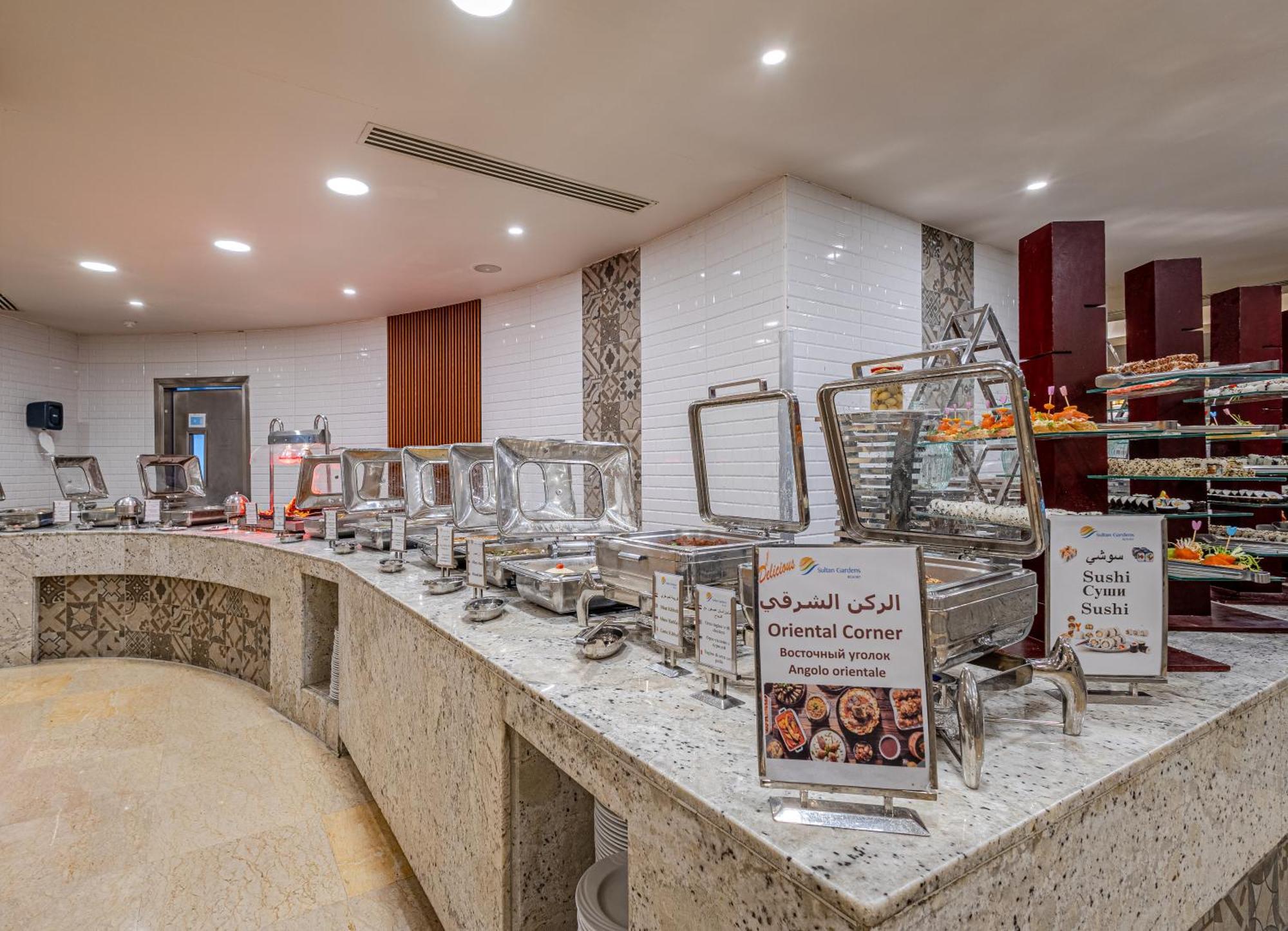 Sultan Gardens Resort Sharm El Sheikh Kültér fotó Buffet at a hotel